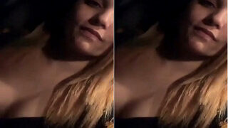 Desi Girl Pressing Her Boobs | Viral MMS