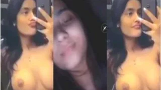 Sexy Desi Girl Shows Boos And Pussy | Viral MMS