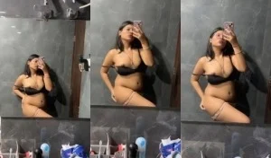 Sexy Desi Girl Record Boobs Selfie | Viral MMS