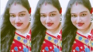 Desi Bahbhi Shows Boobs And Pussy On VC | Viral MMS